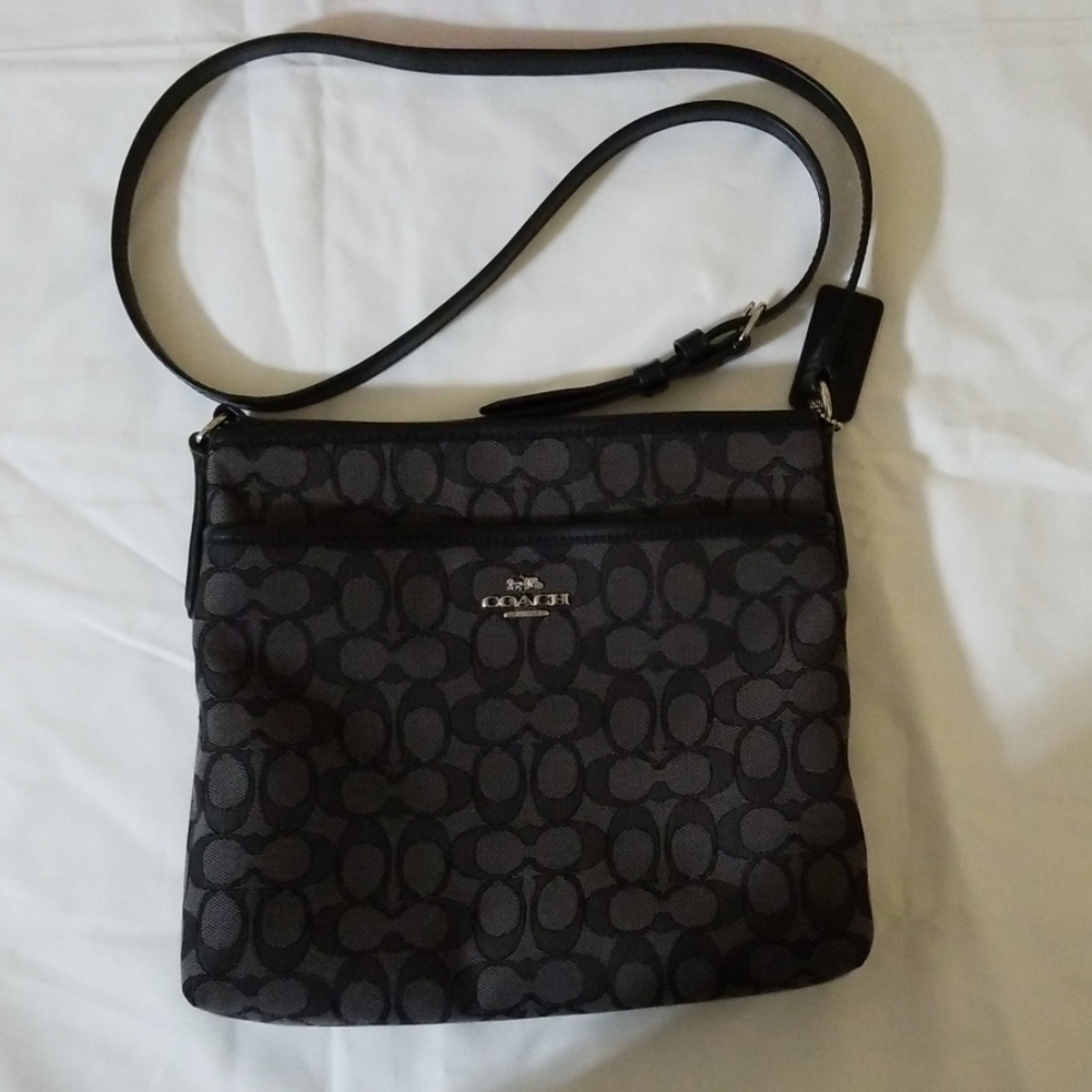 Coach signature crossbody bag